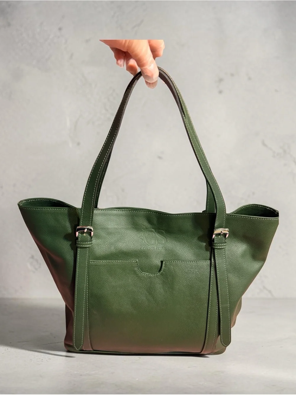 Green Leather Shoulder Bag – Classic Women's Carryall